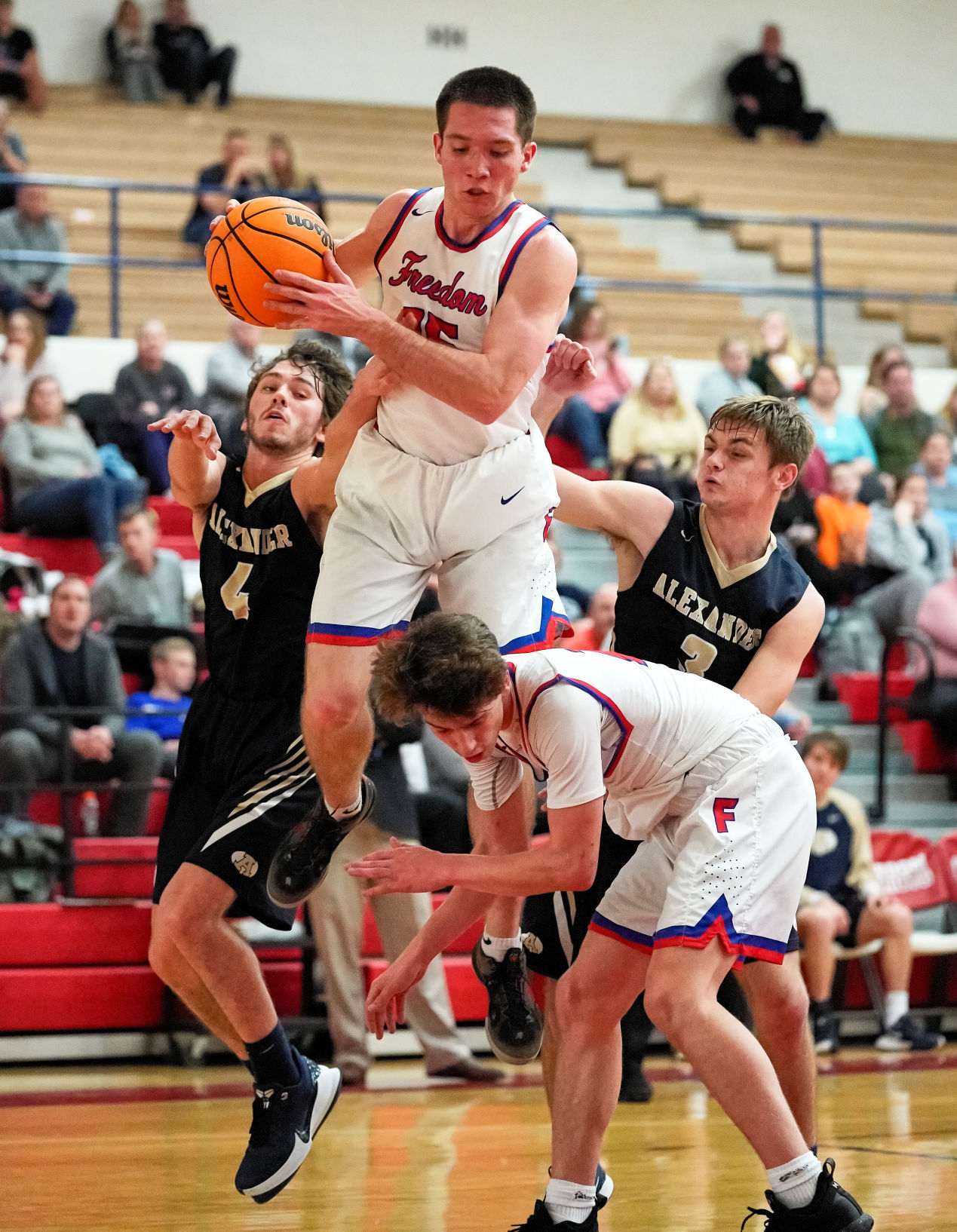 200114 FHS BBALL 19.jpg